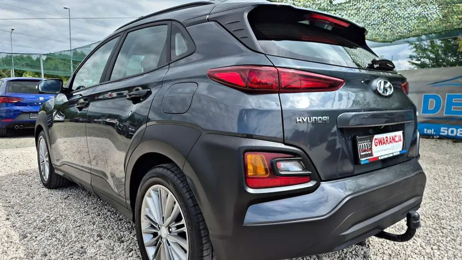 HYUNDAI Kona -