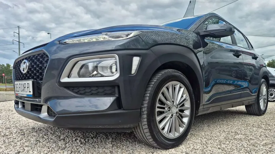 HYUNDAI Kona -