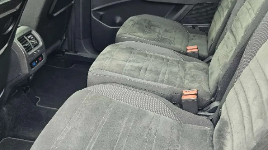 VOLKSWAGEN Touran -