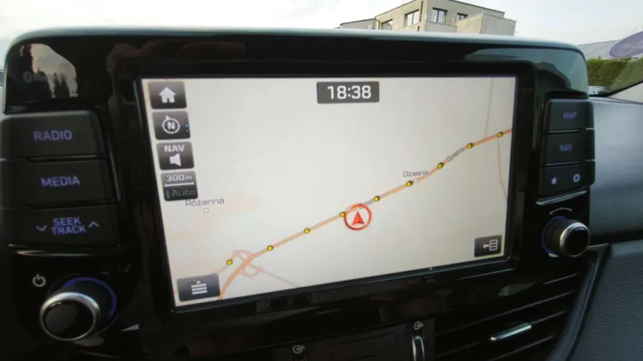 HYUNDAI i30 -