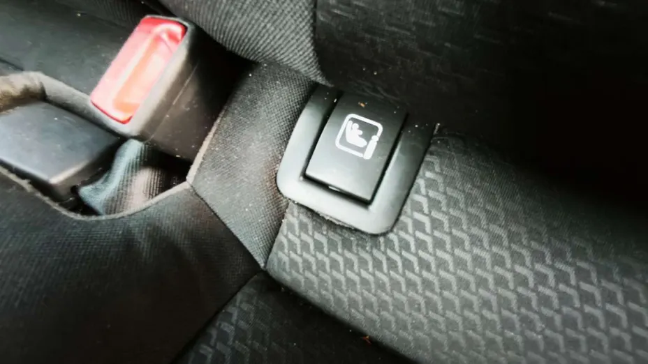 HYUNDAI i30 -
