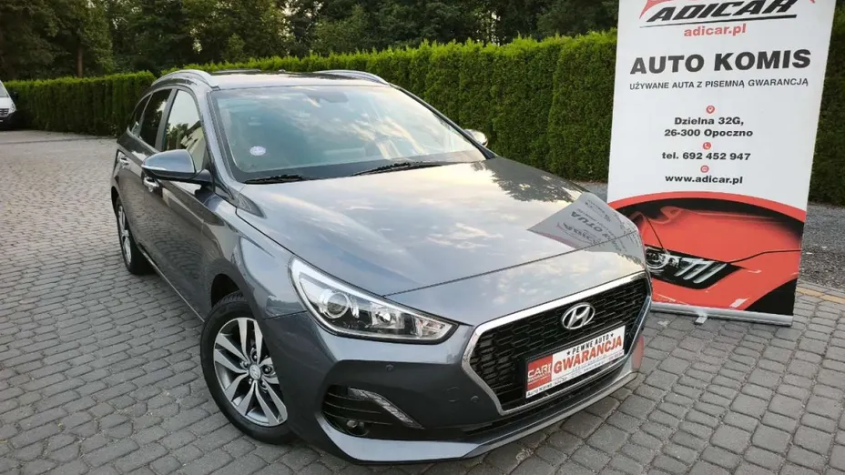 HYUNDAI i30 -
