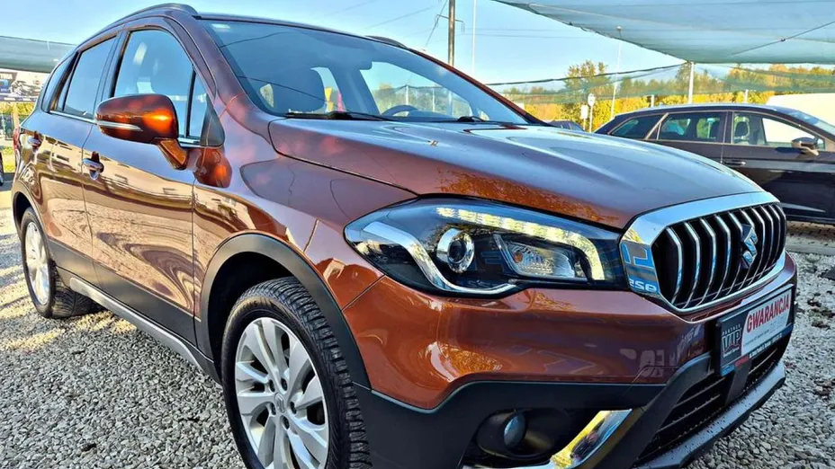 SUZUKI SX4 -