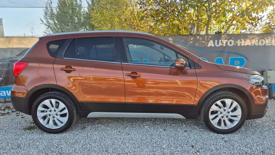SUZUKI SX4 -