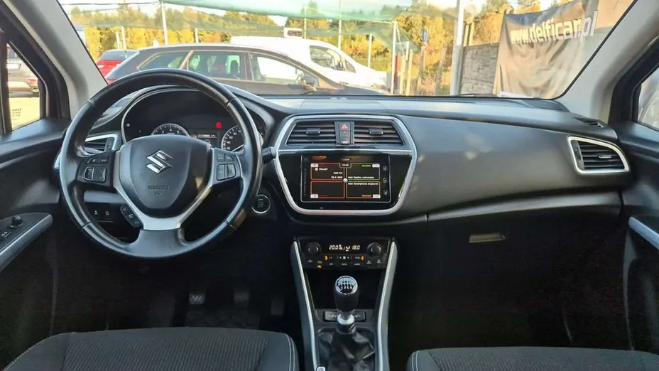 SUZUKI SX4 -