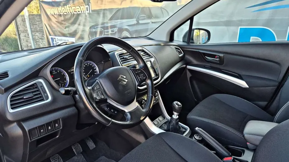 SUZUKI SX4 -
