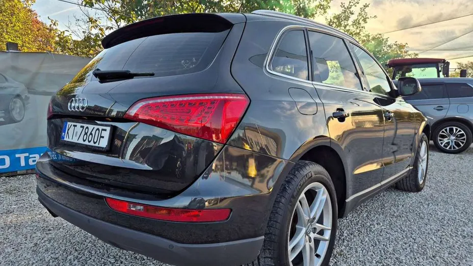 AUDI Q5 -