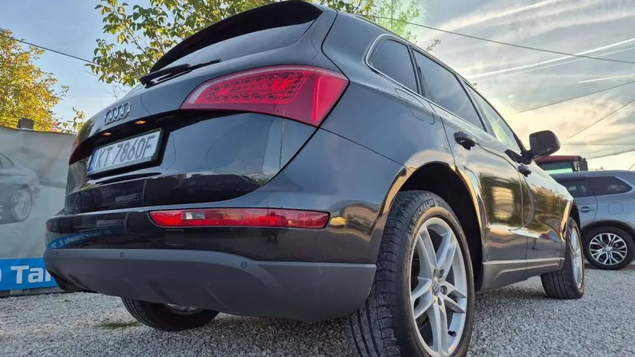 AUDI Q5 -