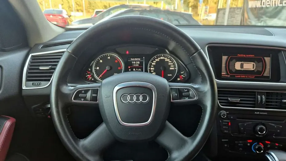 AUDI Q5 -