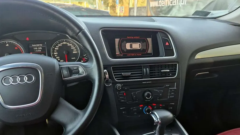 AUDI Q5 -