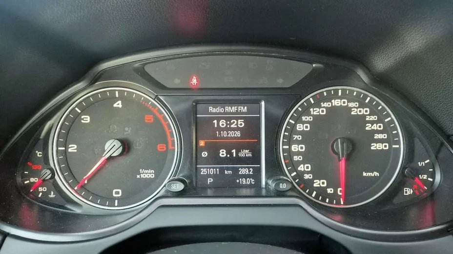 AUDI Q5 -