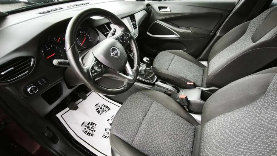 OPEL Crossland X -