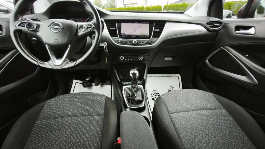 OPEL Crossland X -
