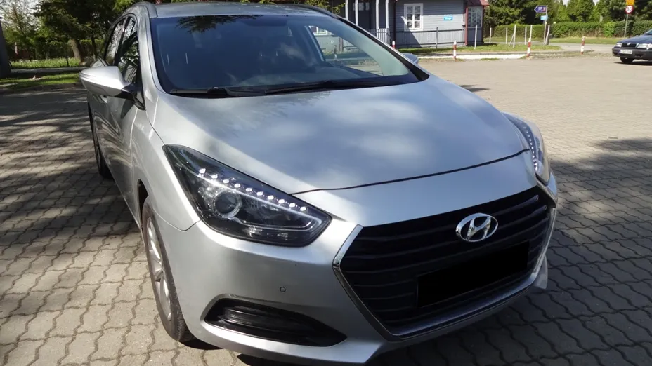 HYUNDAI i40 -