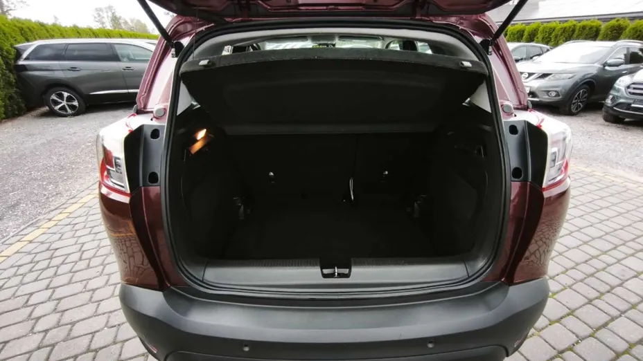 OPEL Crossland X -