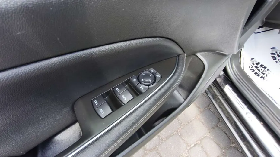 OPEL Insignia -