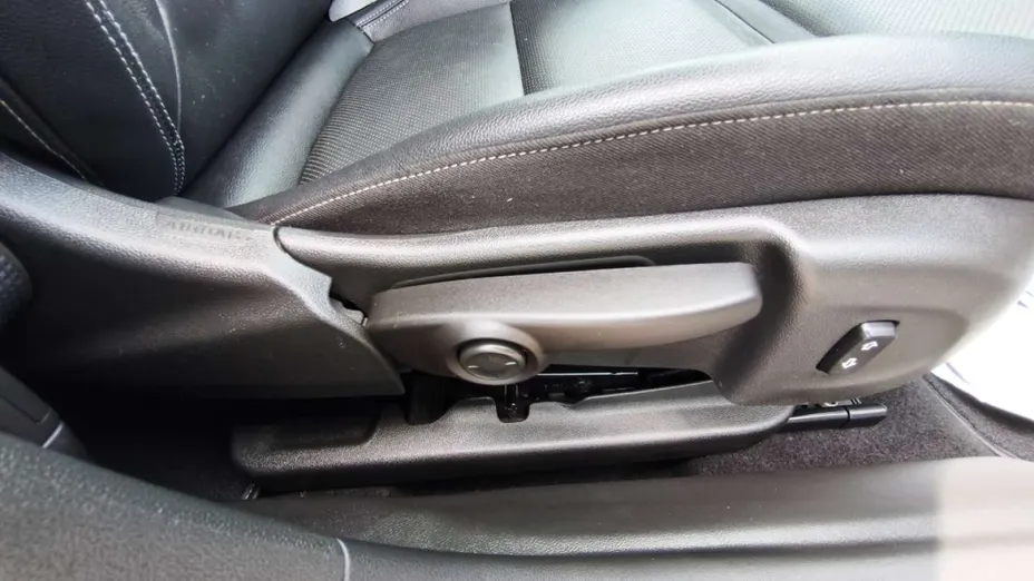 OPEL Insignia -