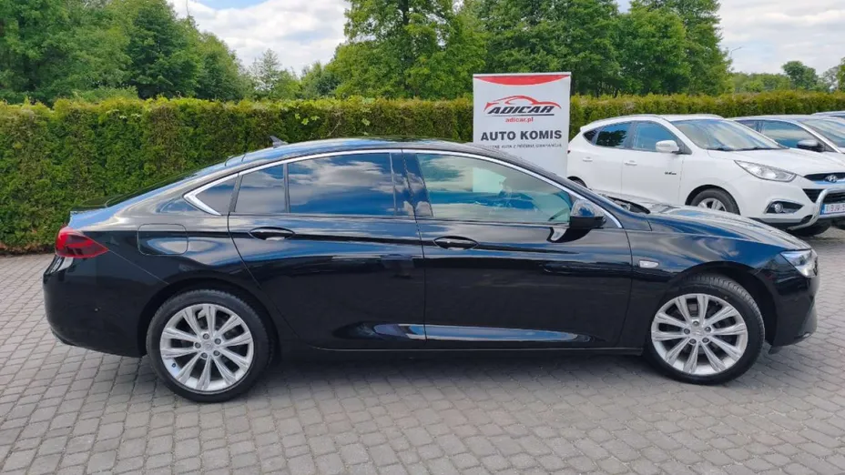OPEL Insignia -