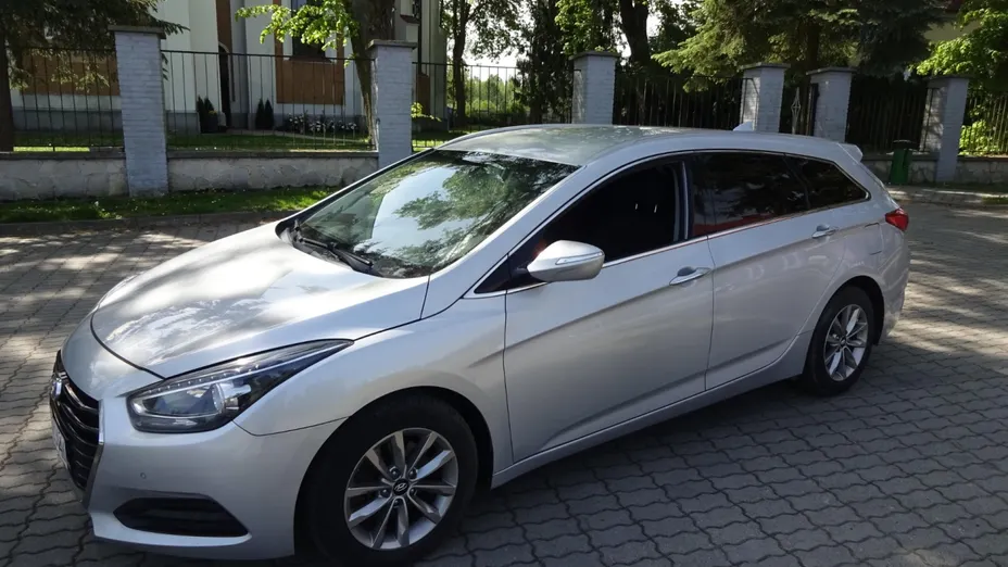 HYUNDAI i40 -