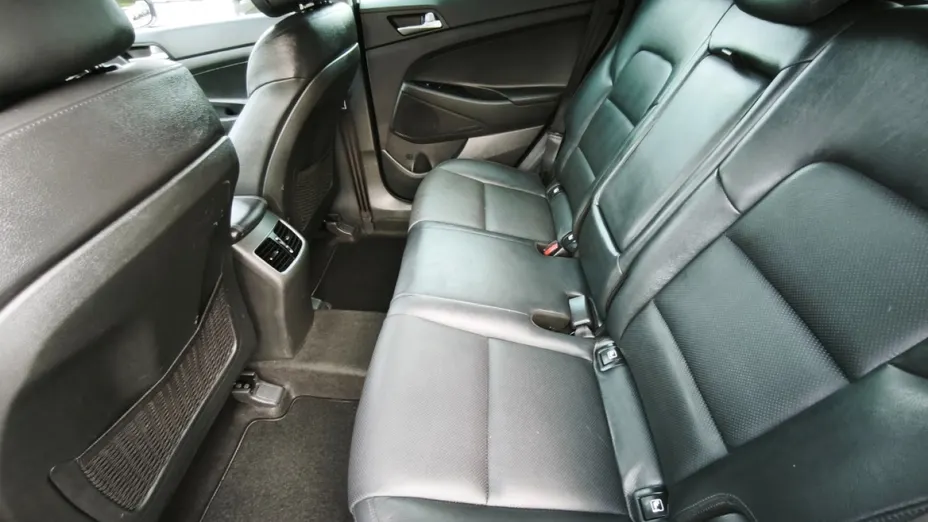 HYUNDAI Tucson -