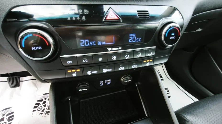 HYUNDAI Tucson -