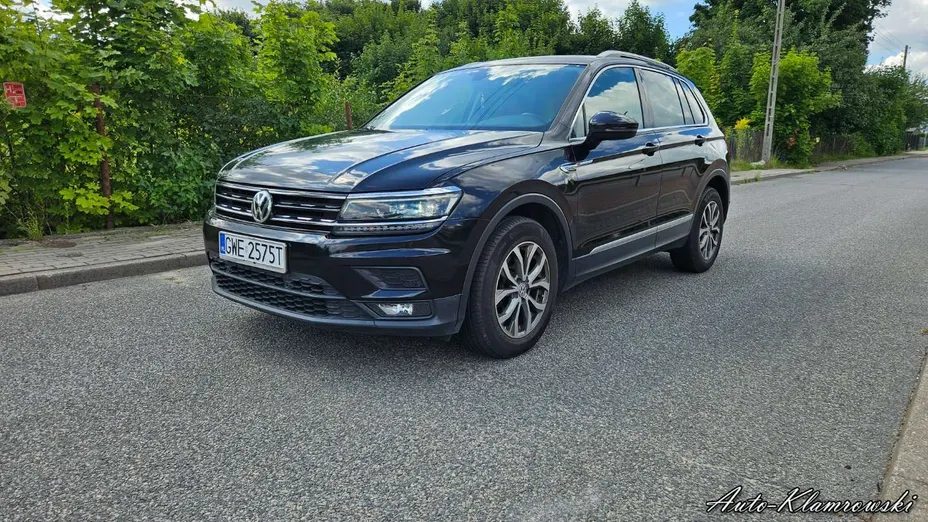 VOLKSWAGEN Tiguan -