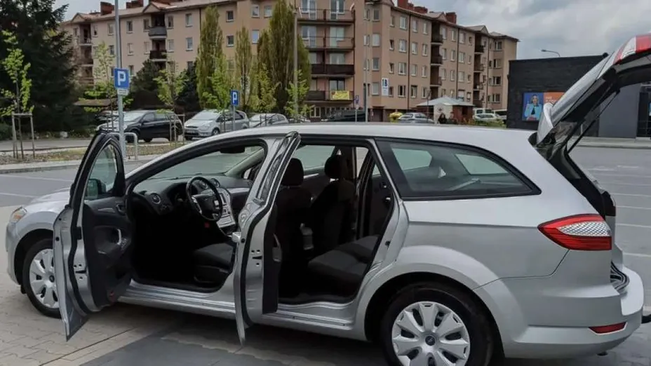 FORD Mondeo -