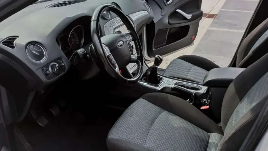 FORD Mondeo -