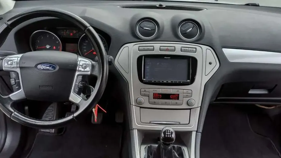 FORD Mondeo -