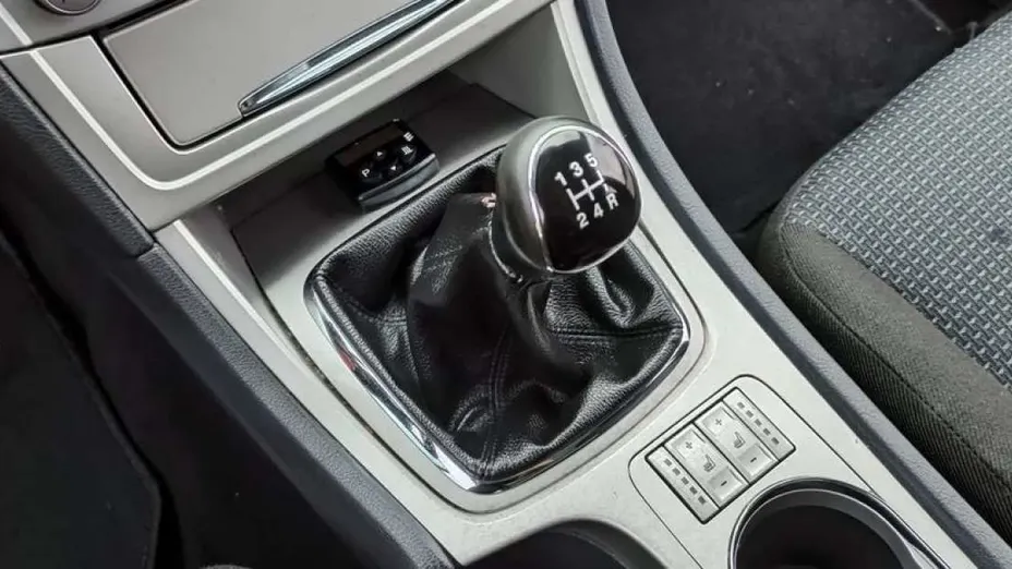 FORD Mondeo -