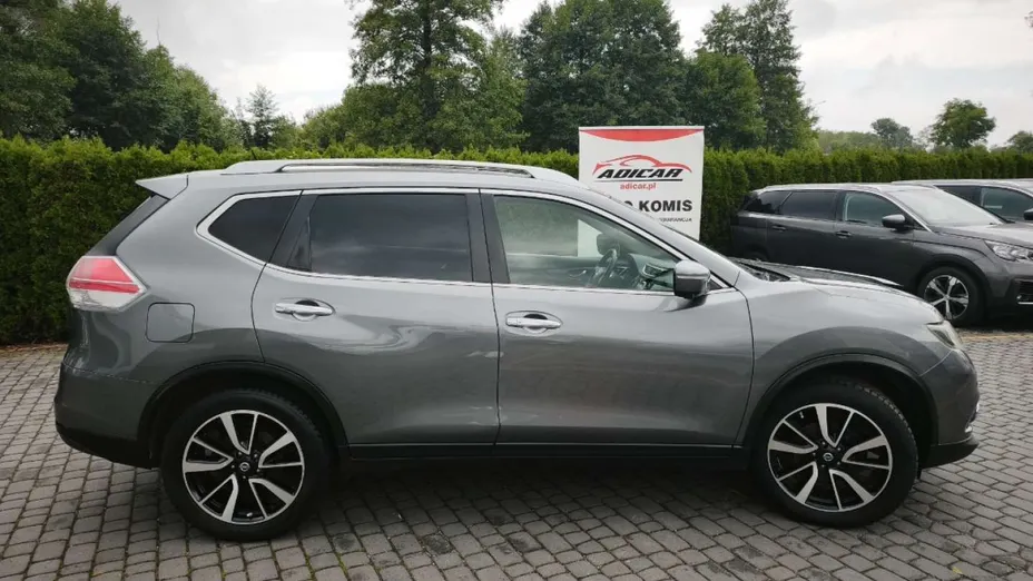 NISSAN X-Trail -