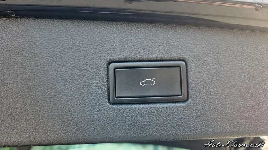 VOLKSWAGEN Tiguan -