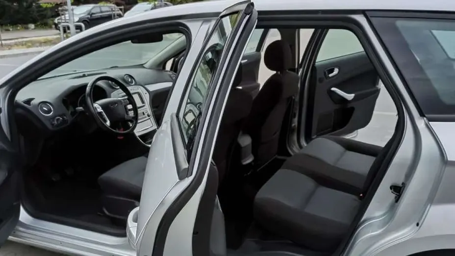 FORD Mondeo -