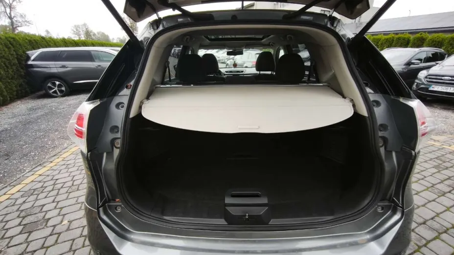 NISSAN X-Trail -