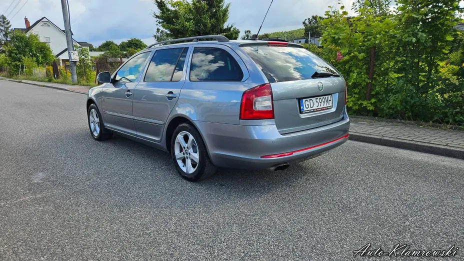 SKODA Octavia -