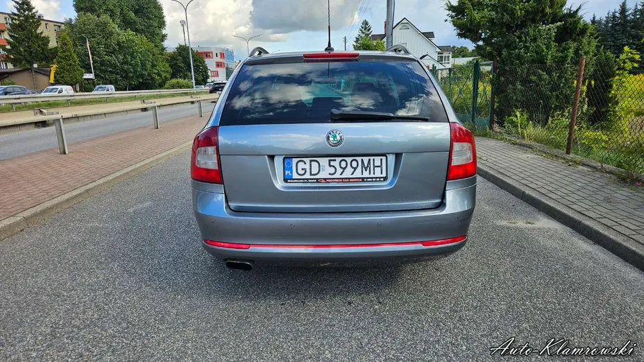 SKODA Octavia -