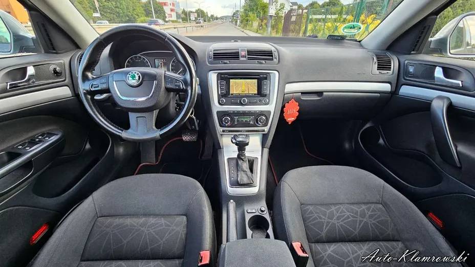 SKODA Octavia -