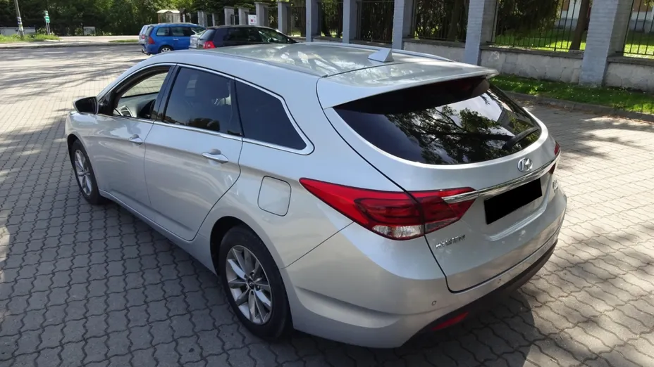 HYUNDAI i40 -