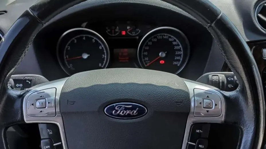 FORD Mondeo -