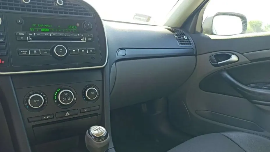 SAAB 9-3 -