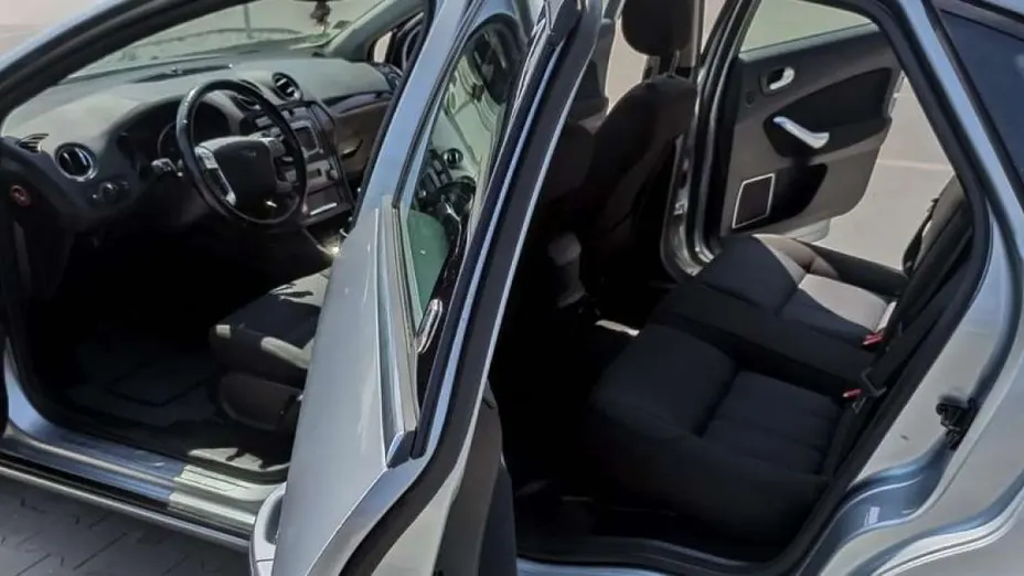 FORD Mondeo -