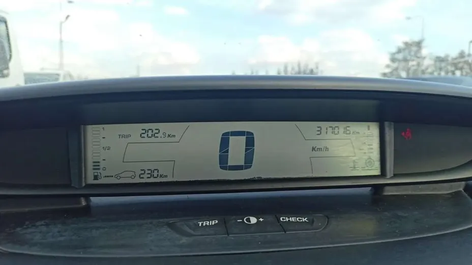 CITROEN C4 -