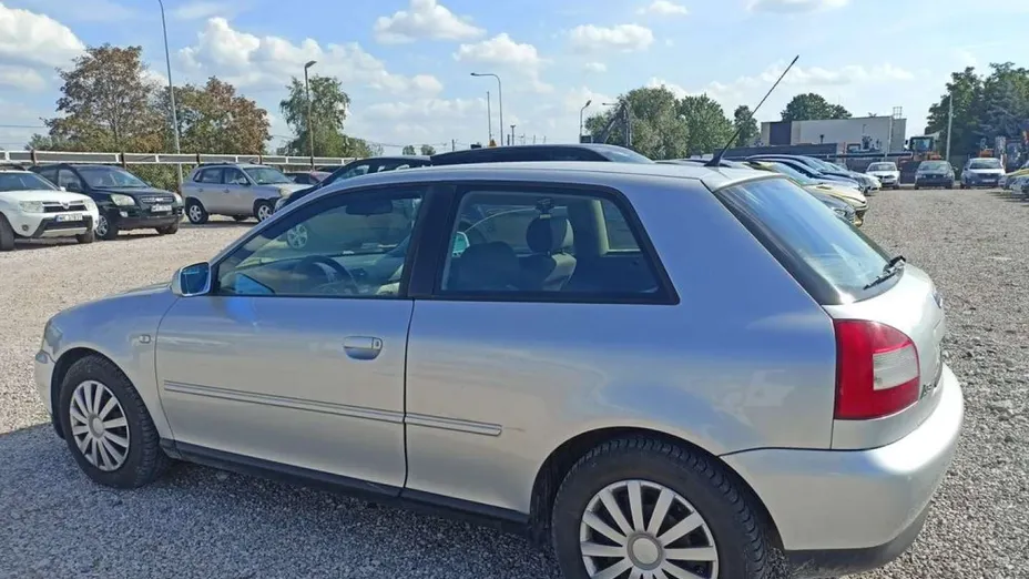 AUDI A3 -