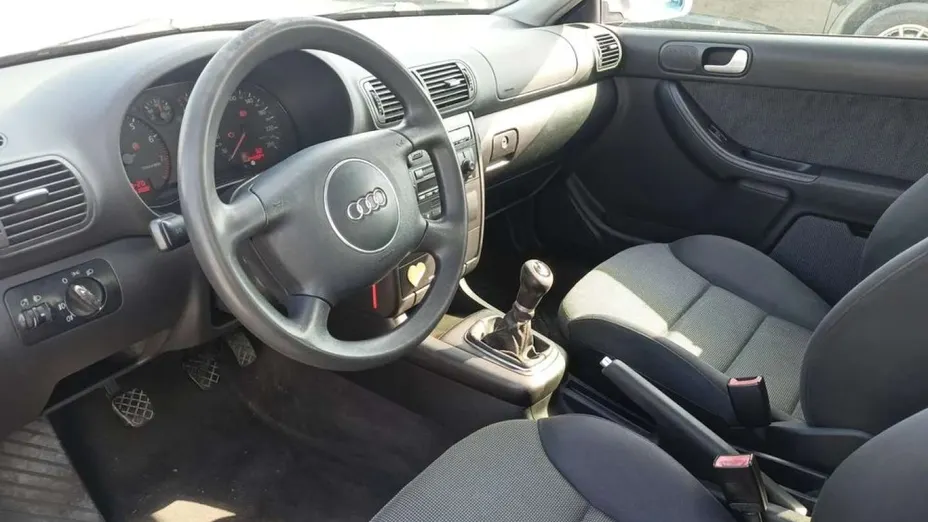 AUDI A3 -