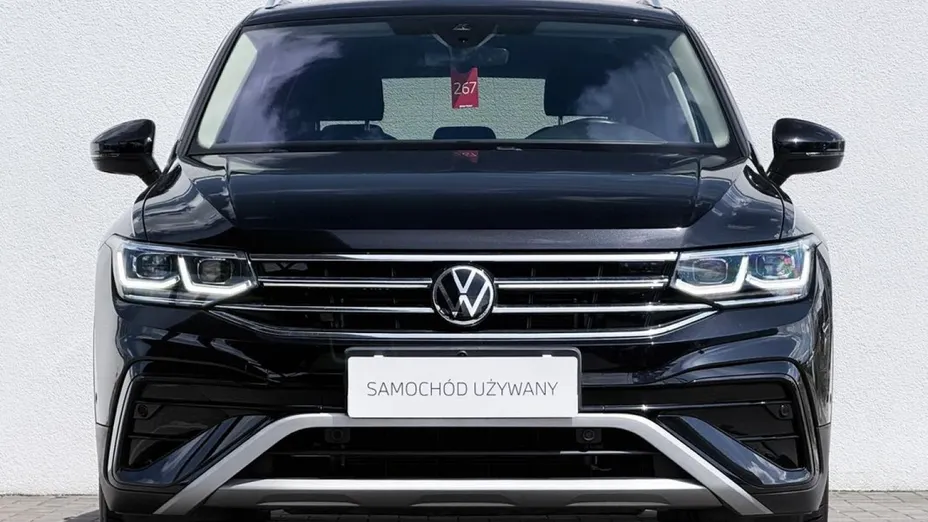 VOLKSWAGEN Tiguan -