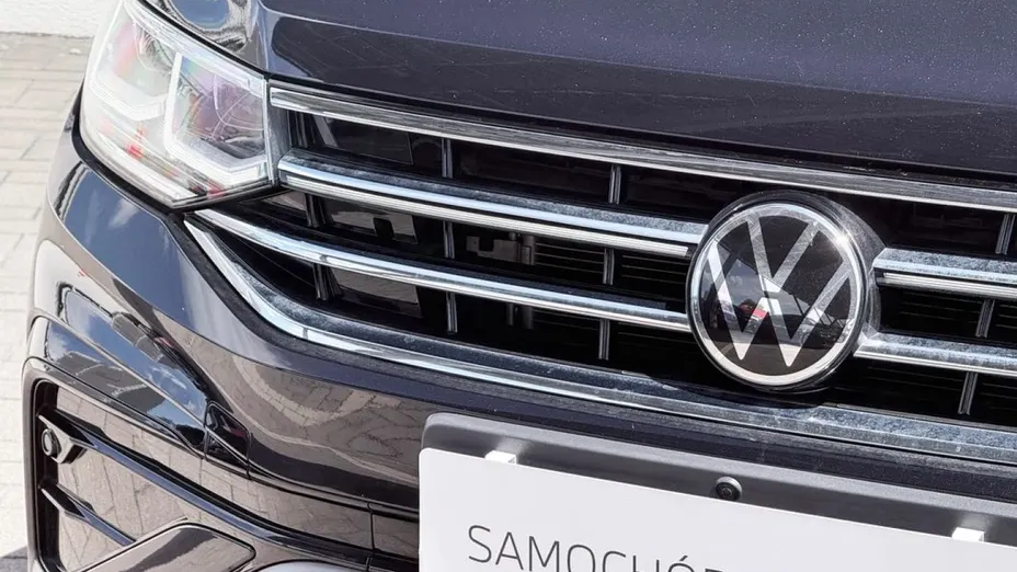 VOLKSWAGEN Tiguan -
