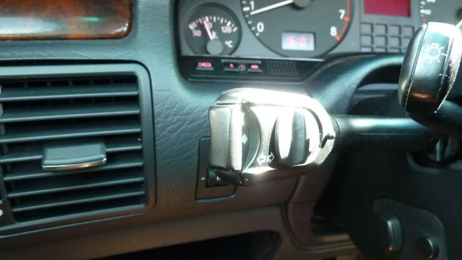 AUDI A8 -