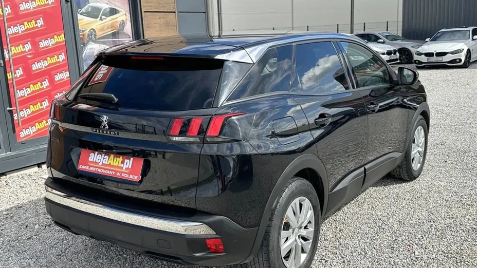 PEUGEOT 3008 -