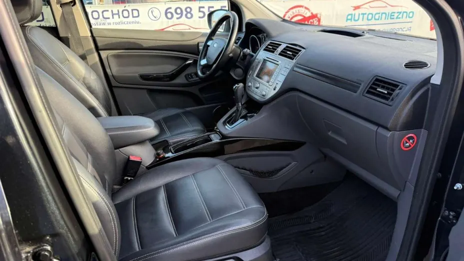 FORD Kuga -