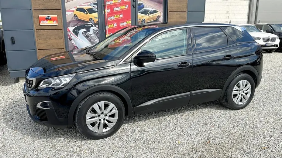 PEUGEOT 3008 -